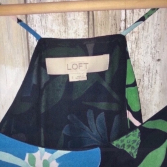 Loft Jungle Floral Tank - Picture 5 of 6